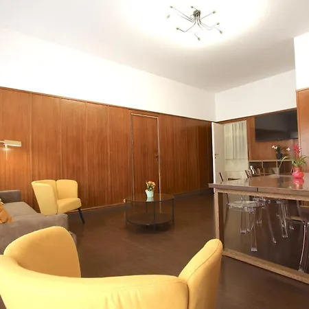 Borghese House דירה